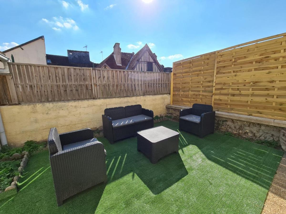 Maison Charme Avec Terrasse Hypercentre, Tres Calme Жуаньи Экстерьер фото